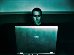 How Do I Set Up Pretty Permalinks? Hanny on his laptop_MMVIII